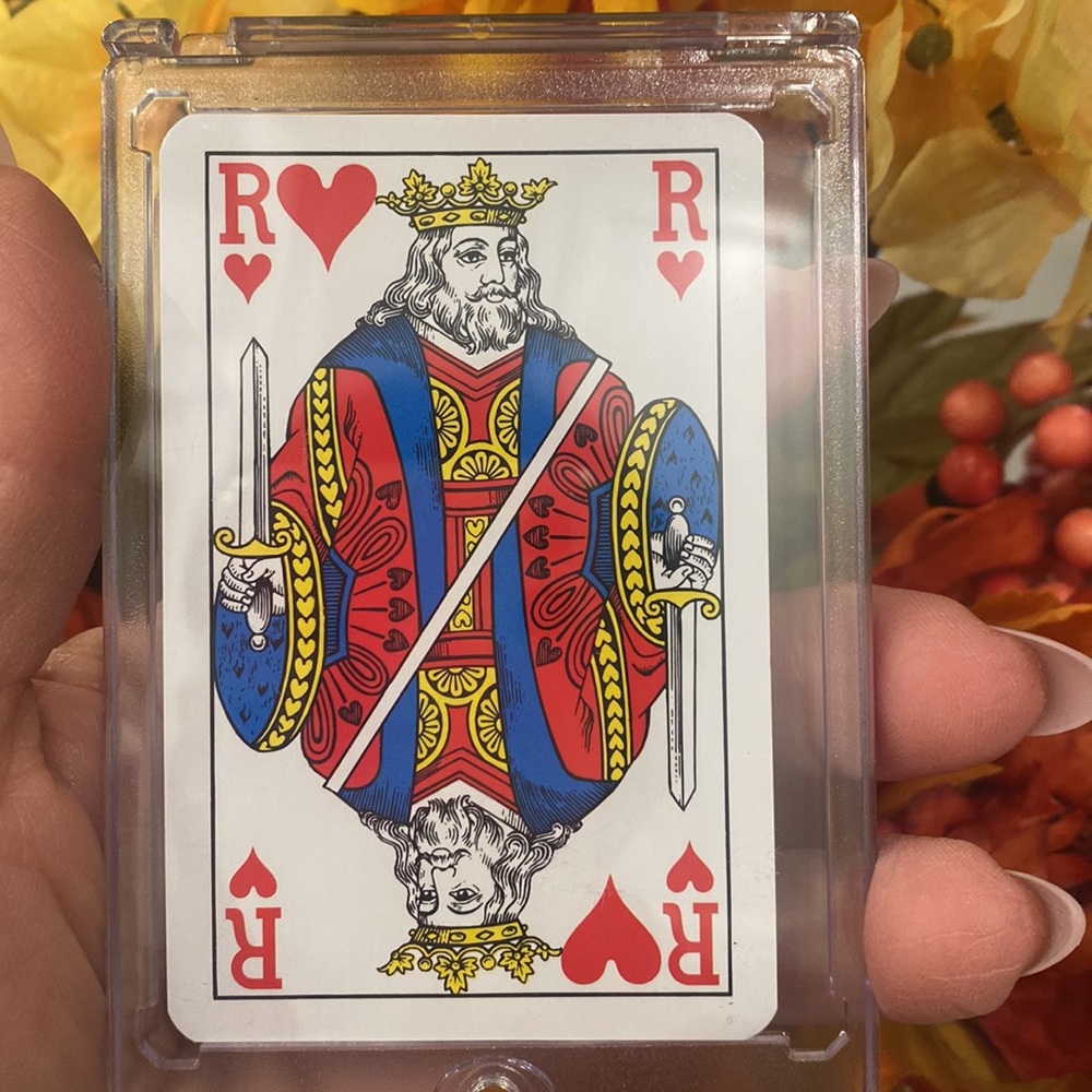 Louis Vuitton "R" Playing Card - Picture 8 of 9